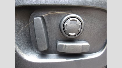 Range Rover Velar 45