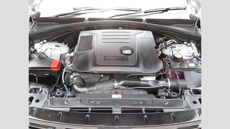 2024 認定中古車 Land Rover Range Rover Velar アロイオスグレイ D200マイルドハイブリッド（ディーゼル） スタンダードホイールベース Dynamic SE