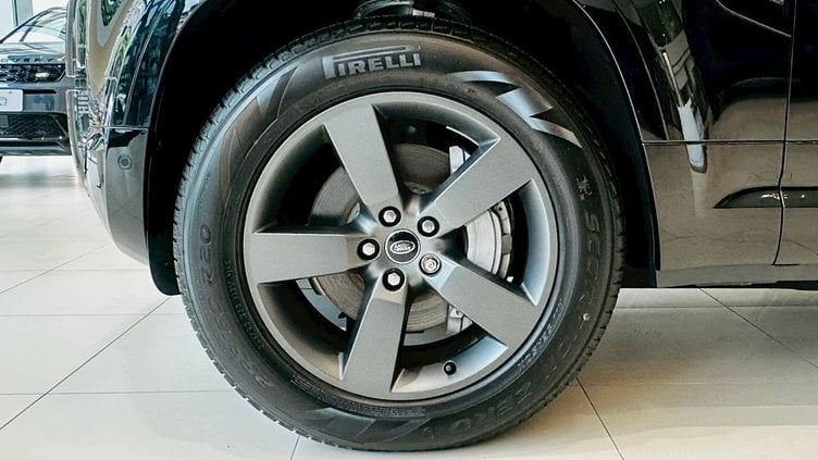 2025 新車 Land Rover Defender 110 Santorini Black D300 X-Dynamic HSE