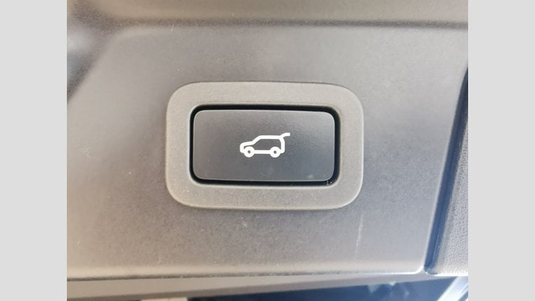 2018 認定中古車 Land Rover Range Rover Velar Yulong White 2.0 litre i4D Diesel RダイナミックSE