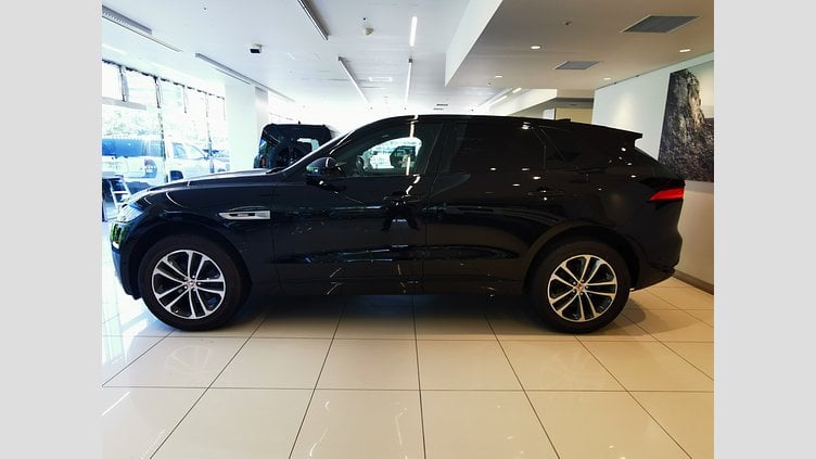 2019 認定中古車 Jaguar F-Pace Narvik Black 2.0 litre i4D Diesel Rスポーツ
