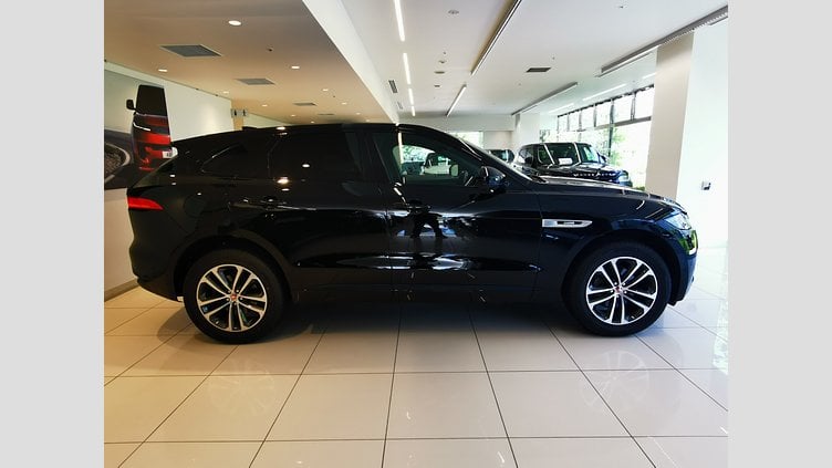 2019 認定中古車 Jaguar F-Pace Narvik Black 2.0 litre i4D Diesel Rスポーツ