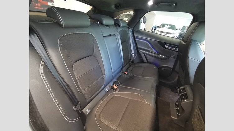2019 認定中古車 Jaguar F-Pace Narvik Black 2.0 litre i4D Diesel Rスポーツ