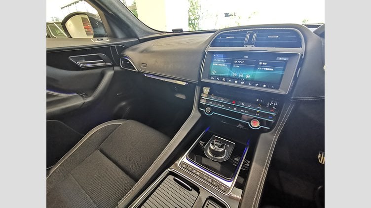2019 認定中古車 Jaguar F-Pace Narvik Black 2.0 litre i4D Diesel Rスポーツ