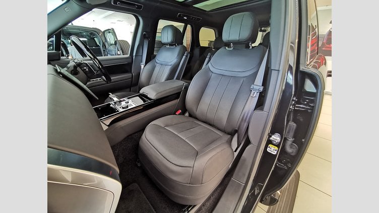 2022 認定中古車 Land Rover Range Rover サントリーニブラック P530 AWD（AT） スタンダードホイールベース AUTOBIOGRAPHY