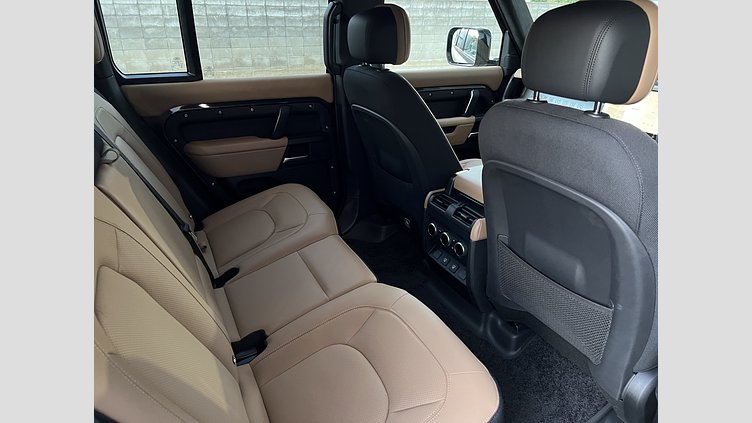 2024 認定中古車 Land Rover Defender 110 カルパチアングレイ P525 ガソリン V8