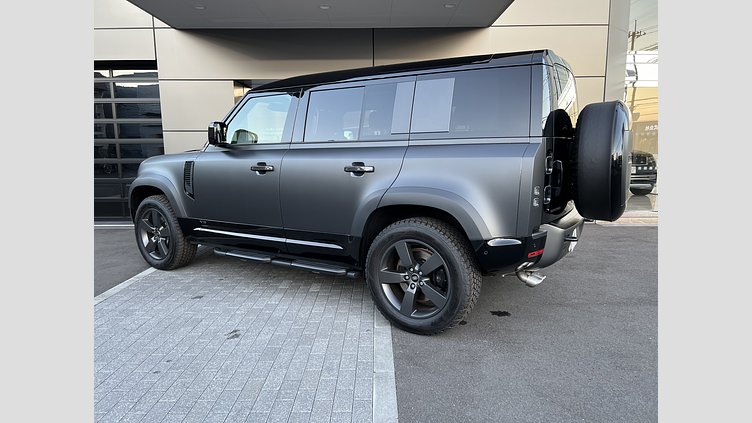 2024 認定中古車 Land Rover Defender 110 カルパチアングレイ P525 ガソリン V8