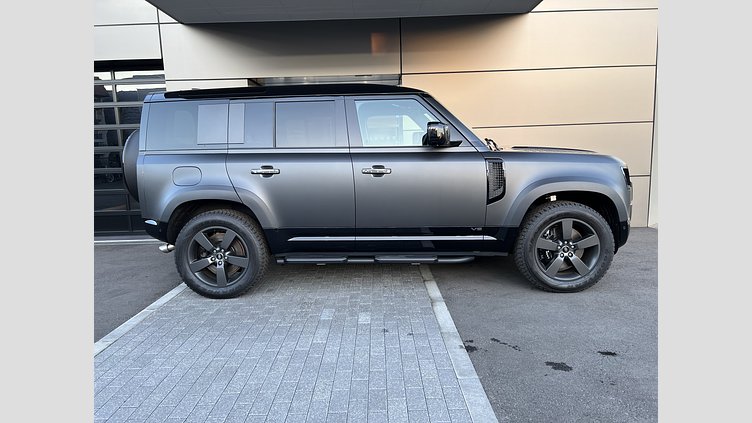 2024 認定中古車 Land Rover Defender 110 カルパチアングレイ P525 ガソリン V8