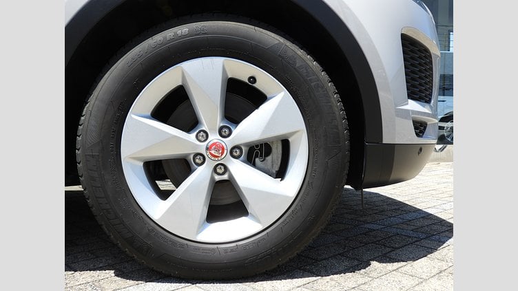 2019 認定中古車 Jaguar E-Pace ボラスコグレー D180 オートマチック全輪駆動 S