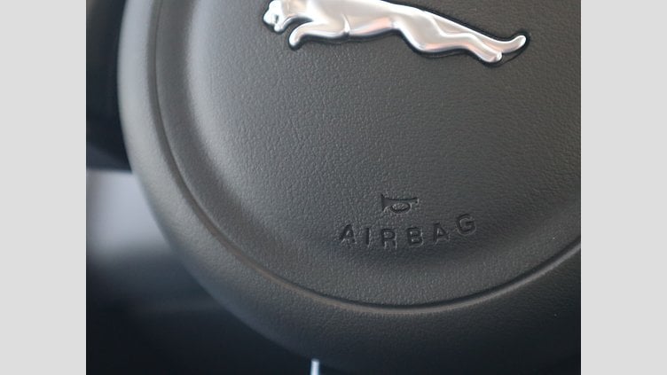 2019 認定中古車 Jaguar E-Pace ボラスコグレー D180 オートマチック全輪駆動 S