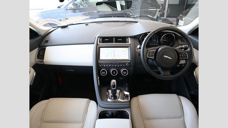 2019 認定中古車 Jaguar E-Pace ボラスコグレー D180 オートマチック全輪駆動 S