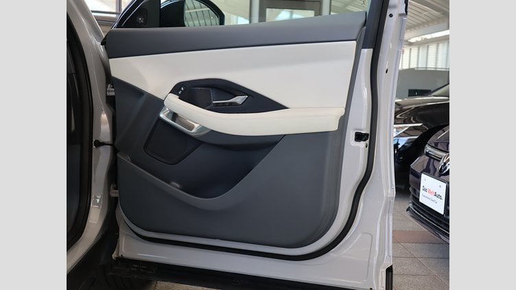 2019 認定中古車 Jaguar E-Pace ボラスコグレー D180 オートマチック全輪駆動 S