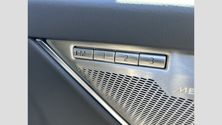 2023 認定中古車 Jaguar F-Pace アイガーグレイ P250 AWD（オートマチック） R-DYNAMIC SE