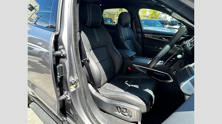 2023 認定中古車 Jaguar F-Pace アイガーグレイ P250 AWD（オートマチック） R-DYNAMIC SE
