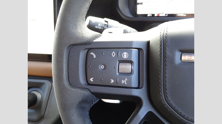 2023 認定中古車 Land Rover Defender 110 カルパチアングレイ P525 AWD (AT) V8 CARPATHIAN EDITION