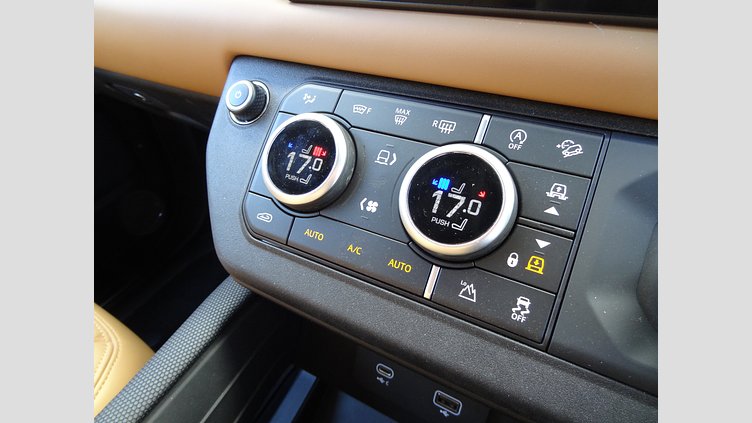 2023 認定中古車 Land Rover Defender 110 カルパチアングレイ P525 AWD (AT) V8 CARPATHIAN EDITION