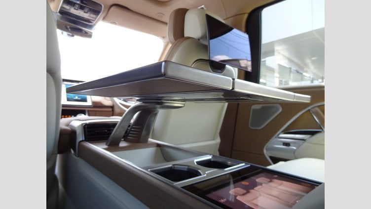 2023 認定中古車 Land Rover Range Rover アイシーホワイト - グロスフィニッシュ P530 AWD（AT） ロングホイールベース SV