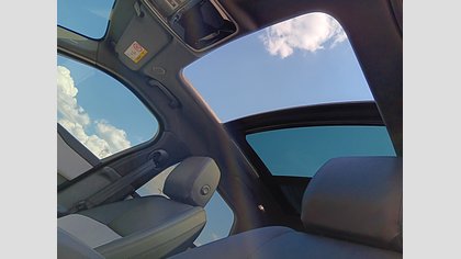 Range Rover Velar 21