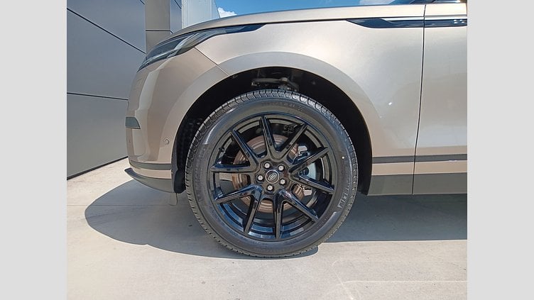 2025 Approved/Jazdené Land Rover Range Rover Velar Batumi Gold 2.0L PHEV 400PS P400e S AWD Auto