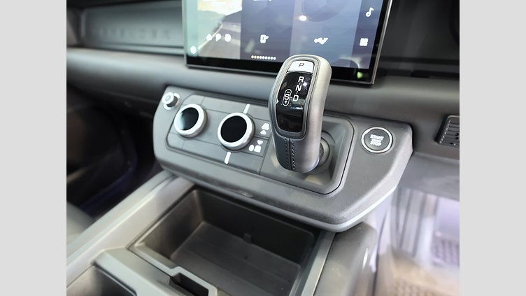 2025 New Land Rover Defender 90 Byron Blue Accompanied with the balance of the 5 year/ 100 000 km plan. FULL SERVICE HISTORY. The 2025 Defender 90 D250 S ) is the ultimate blend of rugged power and luxury. Equipped with a 183 kW, it offers impressive performance both on and off the road.  Land Rover Defender 90 D250 S