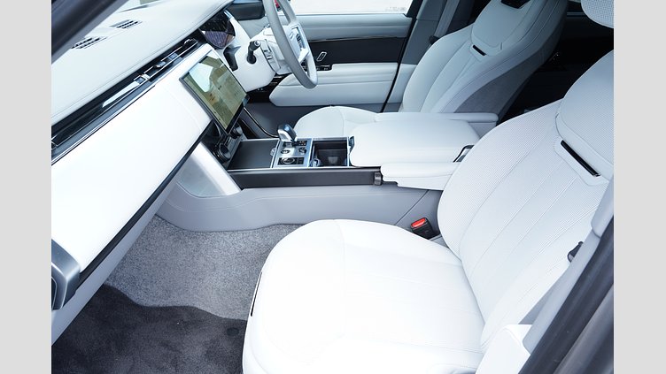2023 認定中古車 Land Rover Range Rover フラックスシルバー - サテンフィニッシュ P530 AWD（AT） スタンダードホイールベース SV