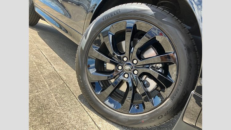 2024 認定中古車 Land Rover Discovery Sport カルパチアングレイ D200マイルドハイブリッド（ディーゼル） 標準ホイール Dynamic SE