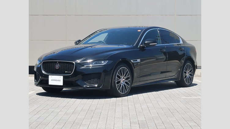 2020 認定中古車 Jaguar XE サントリーニブラック D200 AWD（オートマチック）MHEV 4 door Saloon R-DYNAMIC S