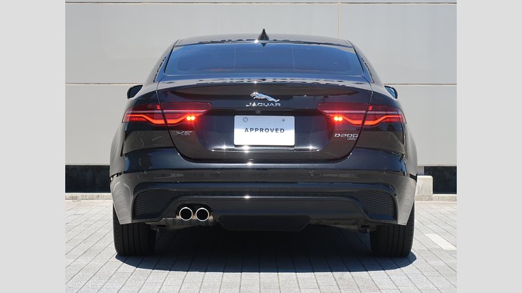 2020 認定中古車 Jaguar XE サントリーニブラック D200 AWD（オートマチック）MHEV 4 door Saloon R-DYNAMIC S