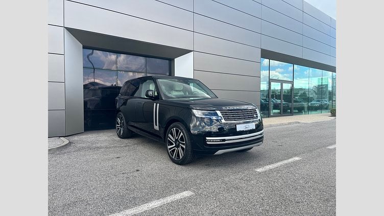 2025 SKLADOVÉ VOZIDLÁ Land Rover Range Rover Čierna Santorini P530 AWD SWB Autobiography