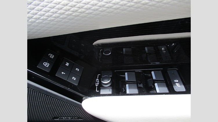 2022 認定中古車 Land Rover Range Rover Velar アイガーグレイ P250 AWD（オートマチック） R-DYNAMIC S