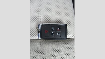 Range Rover Velar 17