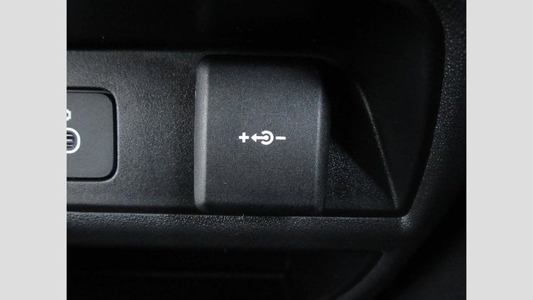 2024 認定中古車 Land Rover Discovery Sport サントリーニブラック プラグインハイブリッド（ガソリン） 標準ホイール Dynamic HSE
