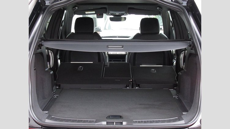 2024 認定中古車 Land Rover Discovery Sport サントリーニブラック プラグインハイブリッド（ガソリン） 標準ホイール Dynamic HSE