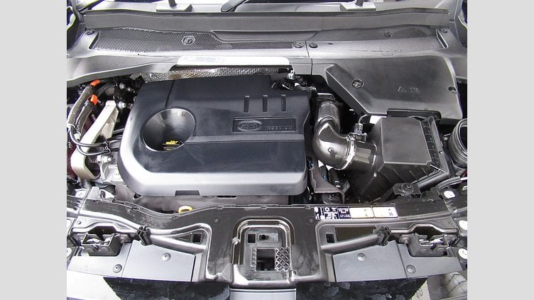 2024 認定中古車 Land Rover Discovery Sport サントリーニブラック プラグインハイブリッド（ガソリン） 標準ホイール Dynamic HSE