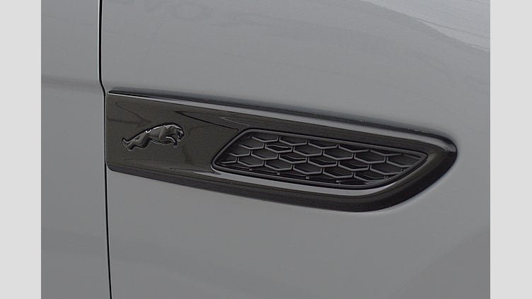 2022 認定中古車 Jaguar F-Pace ハクバシルバー D204 AWD（オートマチック）MHEV R-DYNAMIC SE