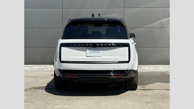 2024 認定中古車 Land Rover Range Rover オストゥーニパールホワイト（お取り扱いの有無については正規ディーラーにお問い合わせください） D300 AWD MHEV（AT） スタンダードホイールベース Autobiography