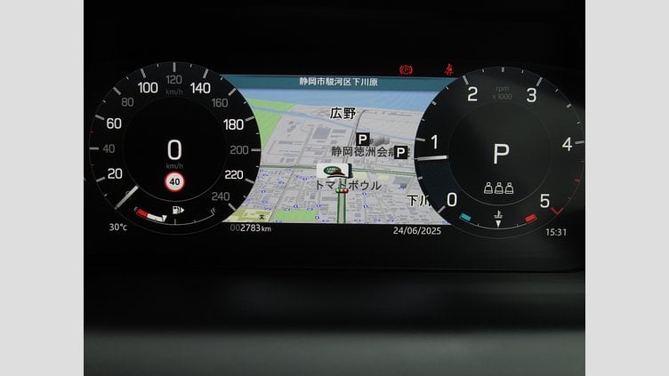 2024 認定中古車 Land Rover Discovery Sport オストゥーニパールホワイト D200マイルドハイブリッド（ディーゼル） 標準ホイール S