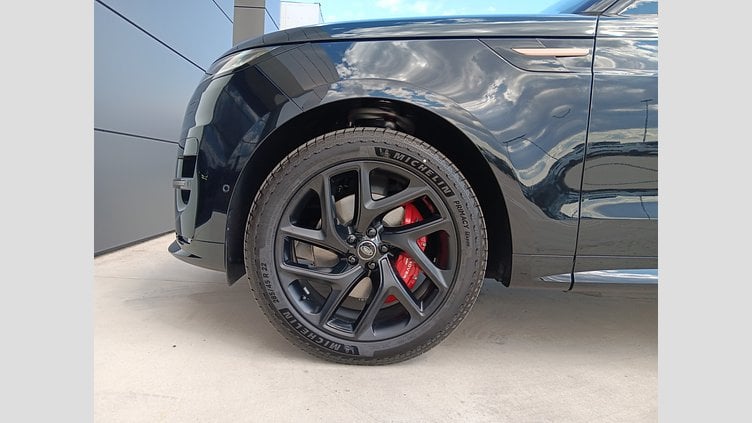 2025 Approved/Jazdené Land Rover Range Rover Sport Čierna Santorini 3.0L PHEV 460PS PHEV Dynamic SE AWD