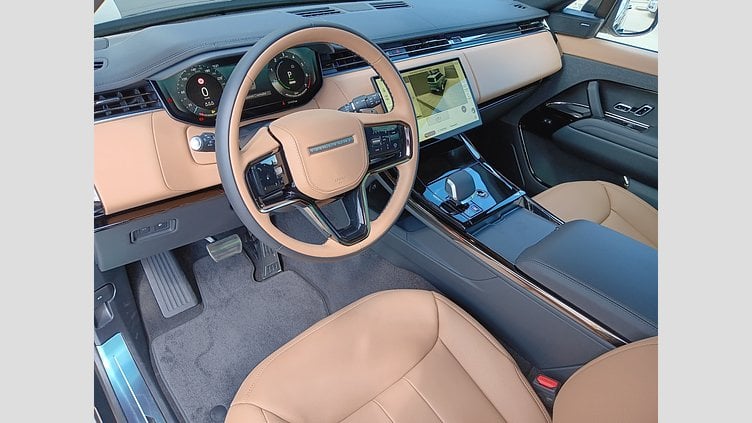 2025 Approved/Jazdené Land Rover Range Rover Sport Čierna Santorini 3.0L PHEV 460PS PHEV Dynamic SE AWD