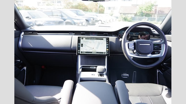 2024 認定中古車 Land Rover Range Rover ハクバシルバー D300 AWD MHEV（AT） スタンダードホイールベース Autobiography