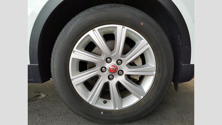 2018 認定中古車 Jaguar E-Pace フジ ホワイト D180 オートマチック全輪駆動 S