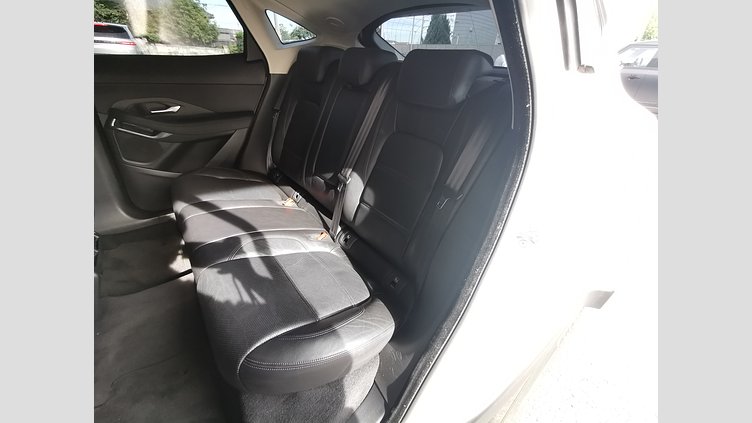 2018 認定中古車 Jaguar E-Pace フジ ホワイト D180 オートマチック全輪駆動 S