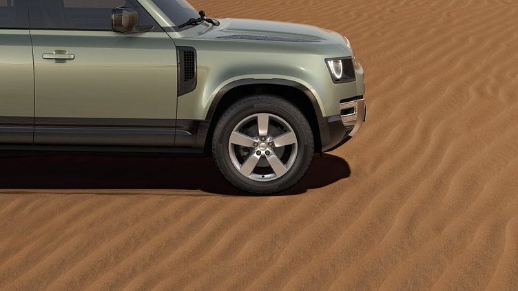 2023 認定中古車 Land Rover Defender 110 パンゲアグリーン P300 AWD（AT） SE