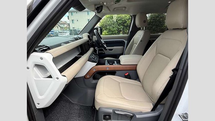 2023 認定中古車 Land Rover Defender 110 フジホワイト D300 AWD（AT） S