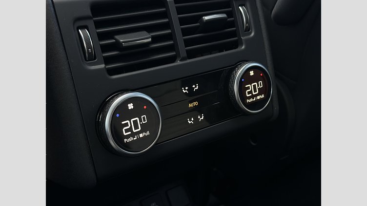 2024 APPROVED Land Rover Discovery Varesine Blue D300 Diesel Mild Hybrid STANDARD WHEELBASE Metropolitan Edition