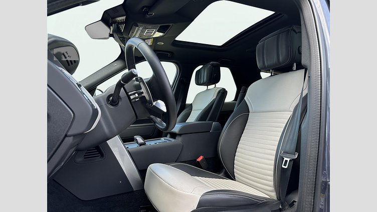 2024 APPROVED Land Rover Discovery Varesine Blue D300 Diesel Mild Hybrid STANDARD WHEELBASE Metropolitan Edition