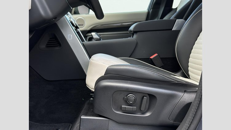2024 APPROVED Land Rover Discovery Varesine Blue D300 Diesel Mild Hybrid STANDARD WHEELBASE Metropolitan Edition