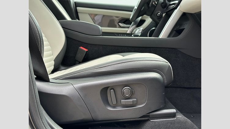 2024 APPROVED Land Rover Discovery Sport Silicon Silver P300e Petrol Plug-in Hybrid Standard Wheelbase Dynamic HSE