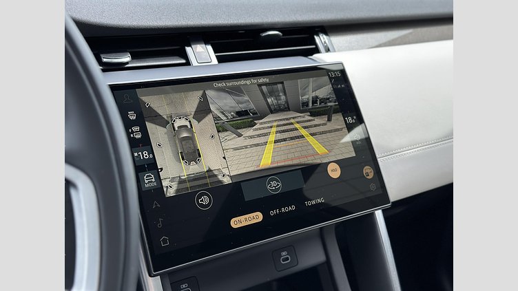 2024 APPROVED Land Rover Discovery Sport Silicon Silver P300e Petrol Plug-in Hybrid Standard Wheelbase Dynamic HSE