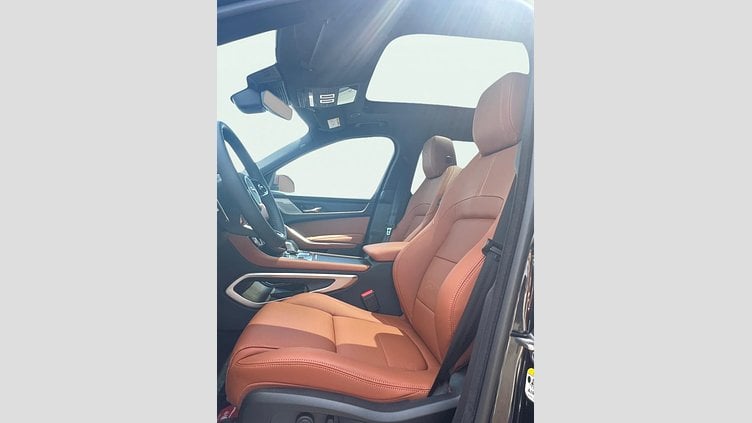 2024 Approved Jaguar F-Pace Santorini Black 2.0 D I4  204 CP R-Dynamic SE